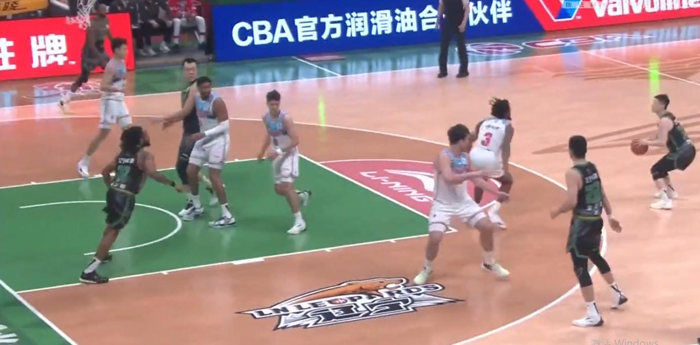 IM体育app-东莞狂胜对手，积分榜再添分数