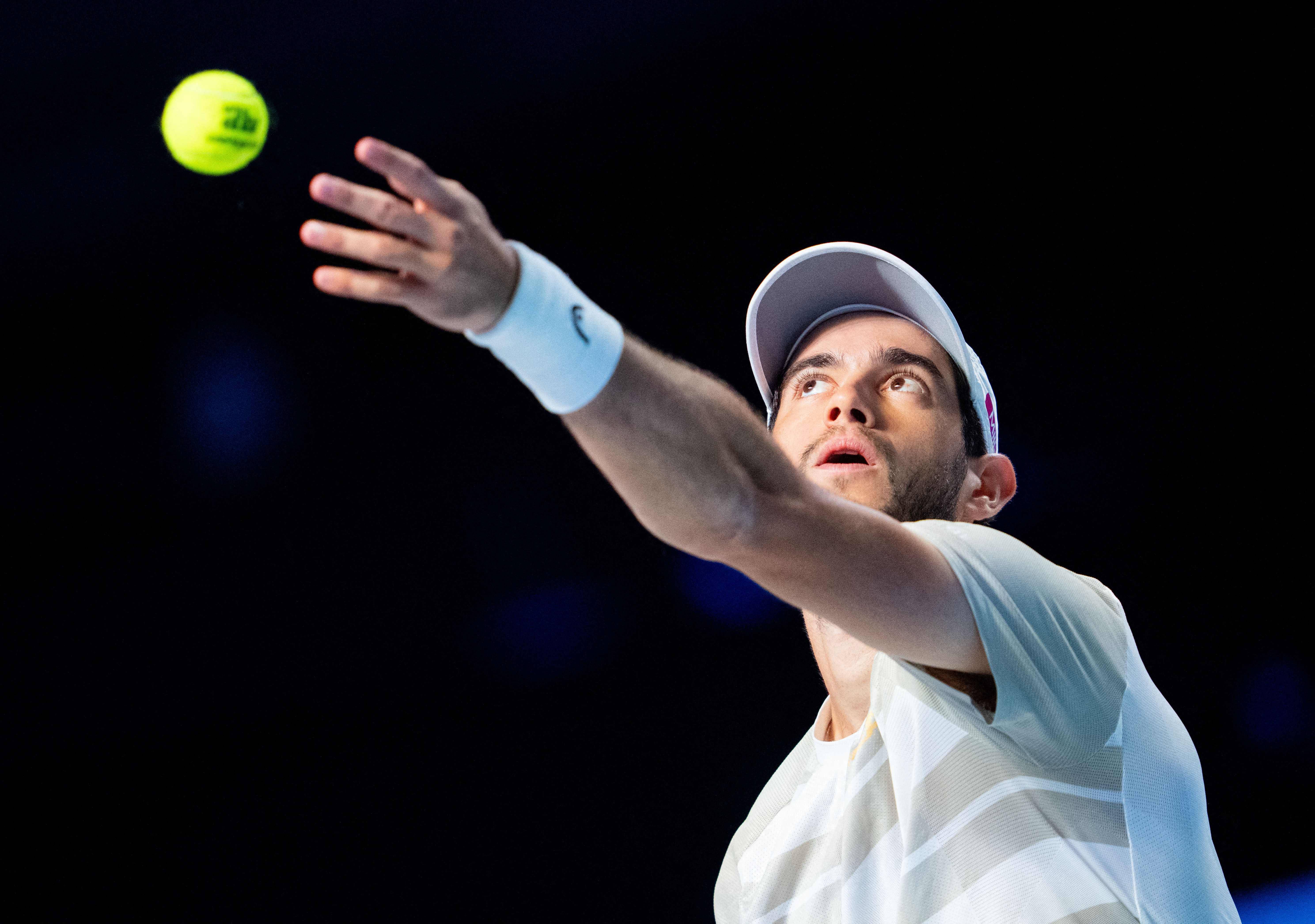 意大利网球队翻盘西班牙网球队,梅德韦杰夫绝境逆转 意大利网球队翻盘西班牙网球队,梅德韦杰夫绝境逆转