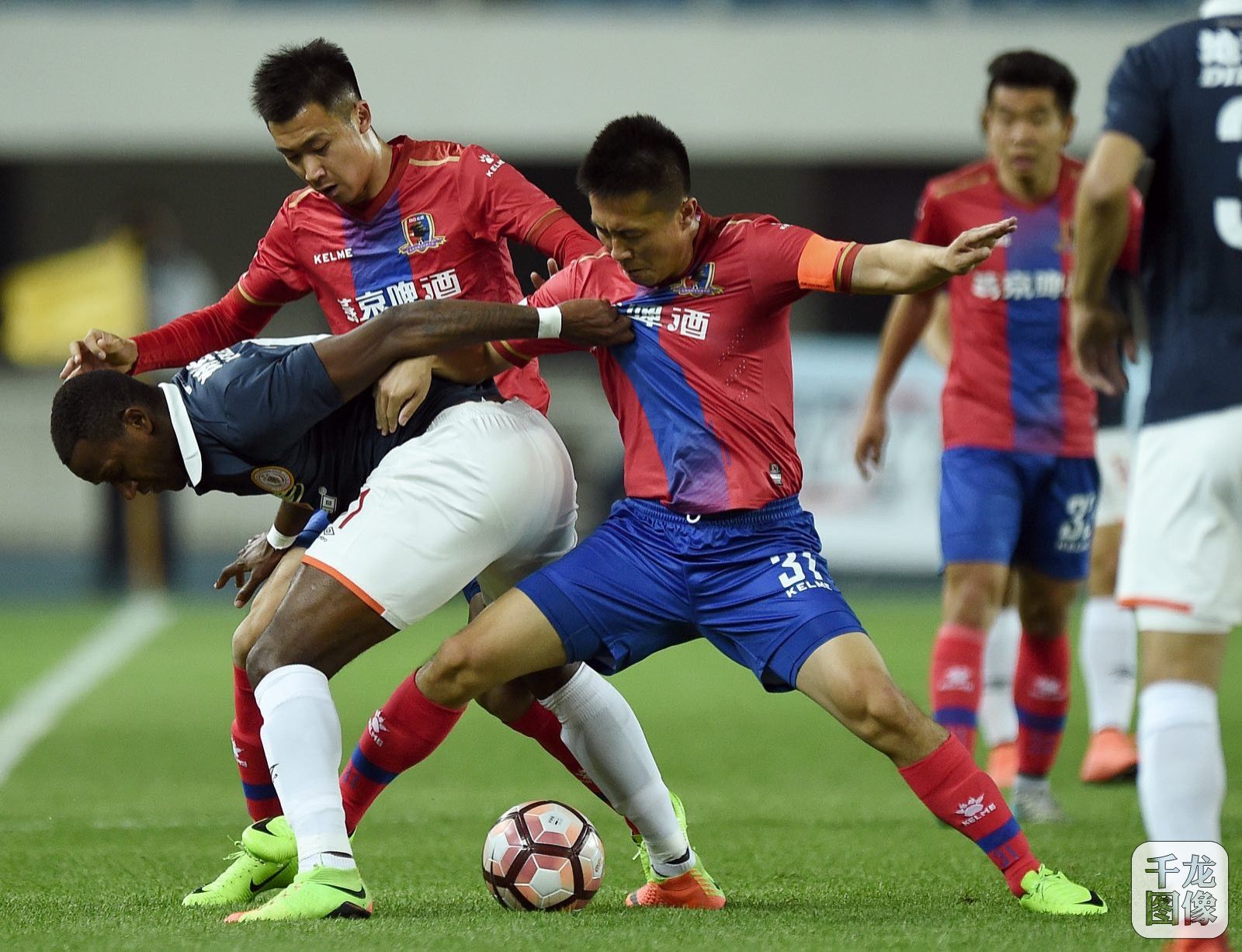 IM体育注册链接-北京人和主场大胜对手，积分榜稳居前列