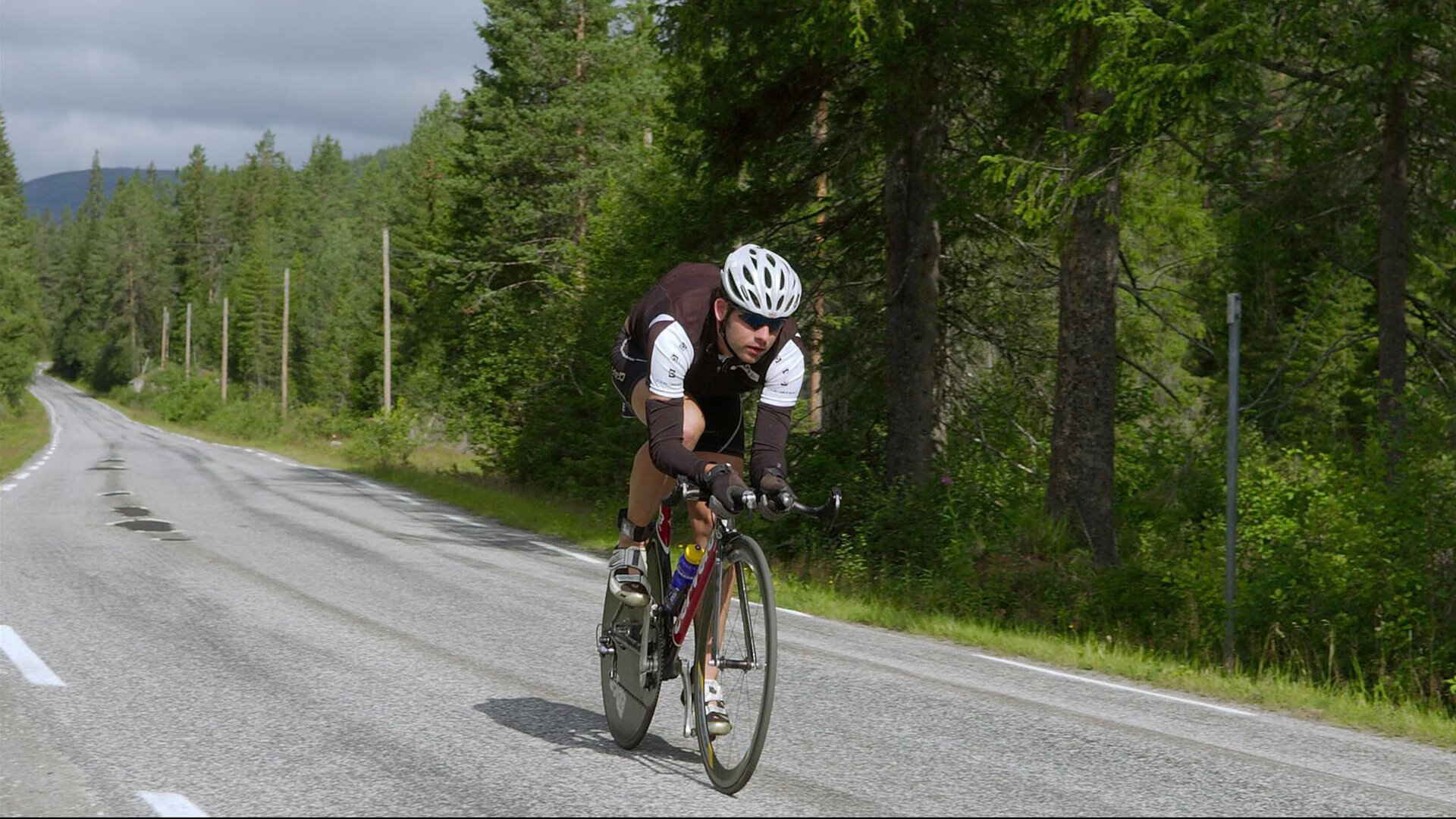 西甲国家德比之夜，马丁内利闪耀伯纳乌，一球定乾坤